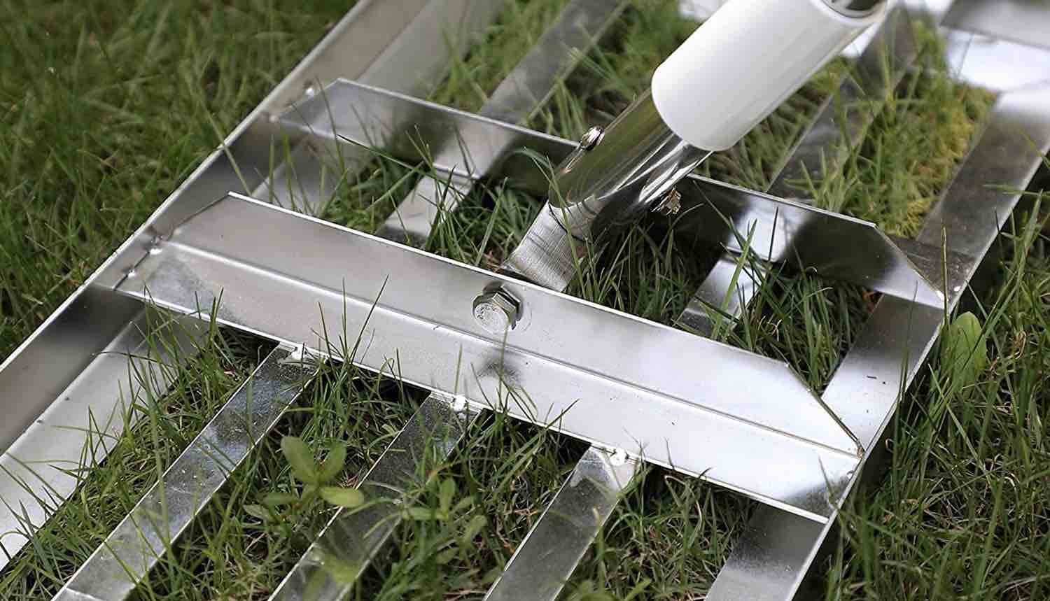 Lawn Lute: Yard Spreader: image 3